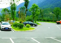 Mishu Shiye Mountain House Hot Spring Resort - parking
