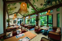 Giraffe Manor Hotel - servizio colazione