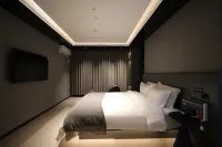 Yunmeng Theme Hotel (Ganzhou University Town)