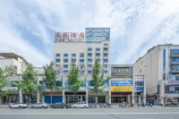 Yilong Hotel Hotele w: Qiaonan Commercial Area