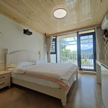 Huayu Riverside. Jingmi Xuan Homestay