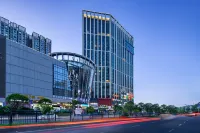 STC Hotel (Guiyang Baiyun North Road subway station) Hotels in Vicinity of Baiyun Changshan Pedestrian Street/Baiyun Park