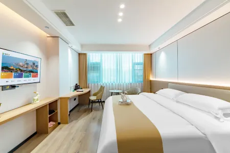 Zhuoyue Hotel (Wanzai Finance Bureau Branch) Отели рядом с достопримечательностью «Wanzai Dazhong Polytechnic Science & Technology School»