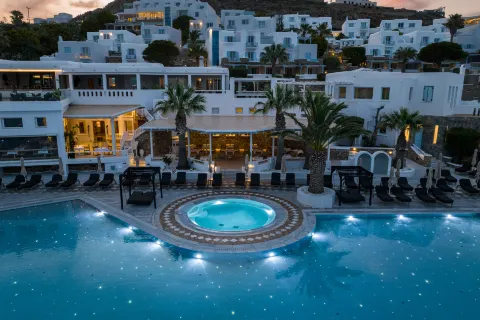 Saint John Hotel Villas & Spa