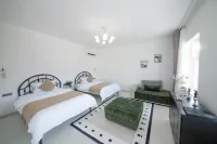 Shiyi Homestay (Huocheng Branch) - Romantic