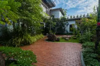 Golden Vishnu Villa
