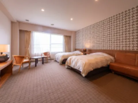 Yuzawa Toei Hotel Отели рядом с достопримечательностью «Горнолыжный курорт Иваппара»