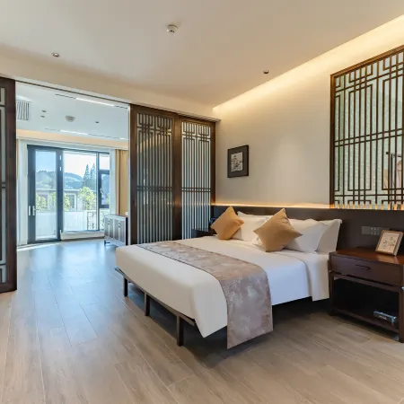 Huangshan Ciqing Tribe Hotel