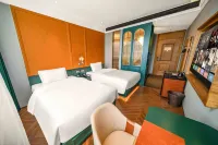 Zhefeng Ruipin Hotel (Linyi Taisheng Square Branch)