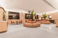Orange Hotel (Xichang Qionghai 17du Huoba Square) - พร้อมระเบียง