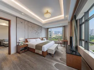 Hua He International Hotel