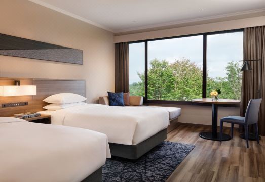 이즈 메리어트 호텔 전경