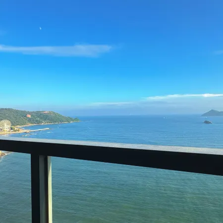 Haifeng Seaview Apartment (Shapawan Happy Water World Branch)