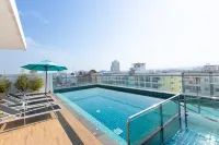 Holiday Inn Express PATTAYA CENTRAL by IHG - Rooftop Pools