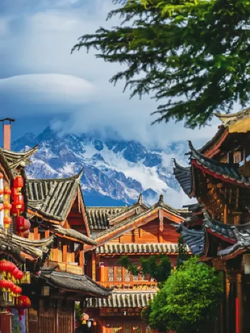 悦來悦慢·Yue Man丨攬雲180°觀全景伴山庭院（麗江古城北門店）