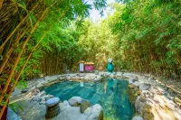 Qingyuan Fogang ShamPoola Forest Hotel - Romanttinen