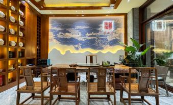 Mengla Yiwu Grand Hotel