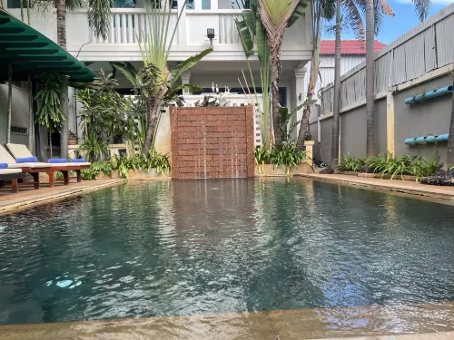Central Night Hotel - Pet friendly
