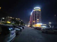 格林希畔飯店（佛山西樵廣東千古情店） 卡碩陶瓷國際館附近的飯店