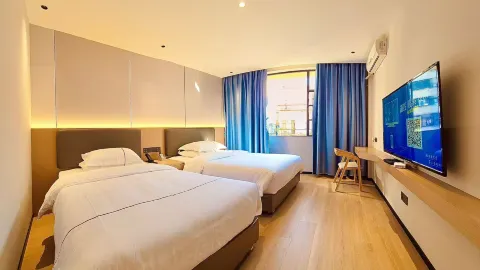 โรงแรมแอพริคอทฟลาวเวอร์ in เฟิงไค