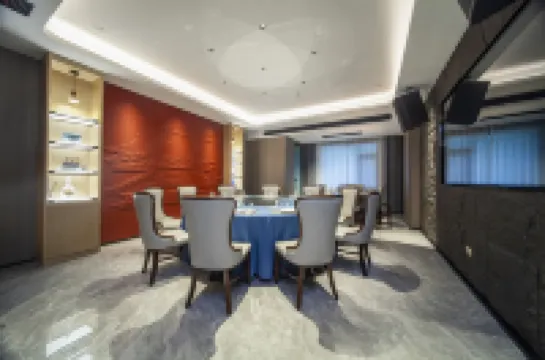 Fengmei Hotel (Yangzhou Dongguan Street Heyuan Branch)