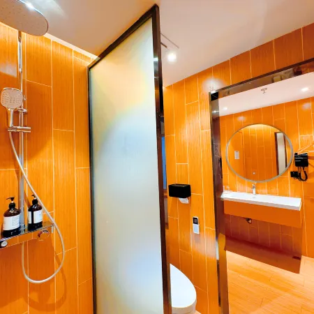 Four Seasons S Hotel (Ma'anshan Yaoban Golden Eagle Shopping Center)
