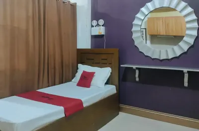 RedDoorz Near Colgante Bridge Naga City