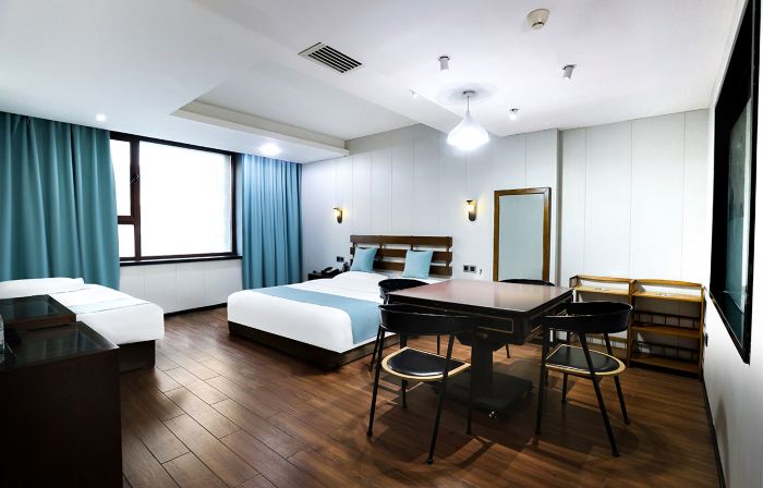 JH Hotels