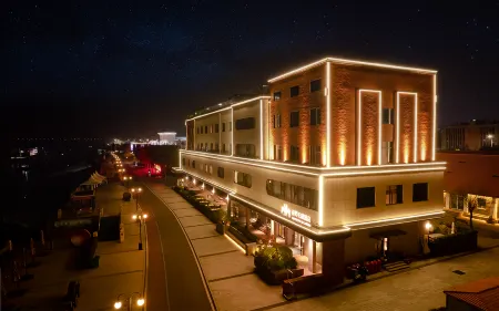 Shino Garden Hotel (Jingzhou Wuyi Road Branch)