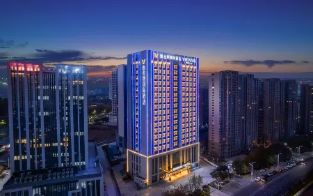 Vienna International Hotel (Xuchang Furong Lake Branch) Отели рядом с достопримечательностью «Qingyihe Thousand Acres Garden»