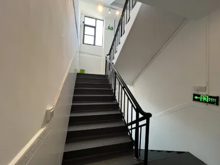 Mingliu Business Hotel (Anyuan Food Street) Отели рядом с достопримечательностью «Wuwei Tower»