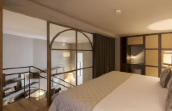 Condes de Azevedo Palace Apartments Hotels near Church of Santa Clara (Igreja de Santa Clara)