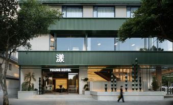 YOUNG HOTEL