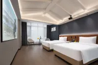 Me Young Me House Hotel (Jishou University Qianzhou Ancient City) Hotels near LIANG PIN PU ZI JI SHOU YI DIAN