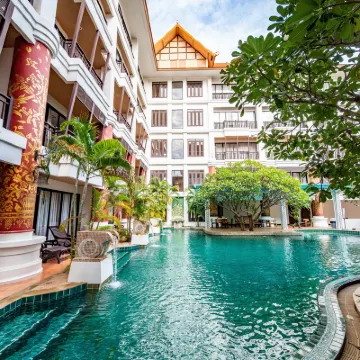 โรงแรม ล้านนา บาย กาสะลอง รีสอร์ท แอนด์ สปา พัทยา โรงแรมใกล้Bright Romance Pattaya Church