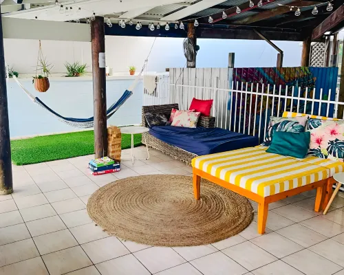 The Espy Hostel Hotels near منتزه كيرنز