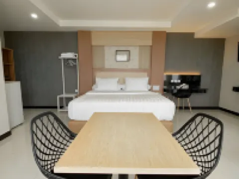 Calista Beach Hotel Hotels in Baubau