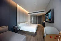 Mehood Lestie Hotel (Foshan Nanhai Xinduhui Dali Pedestrian Street Branch) Hotels near مطار فوشان شادي