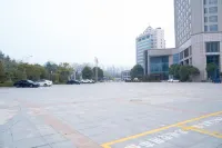 Hongwei Hotel - Pysäköinti