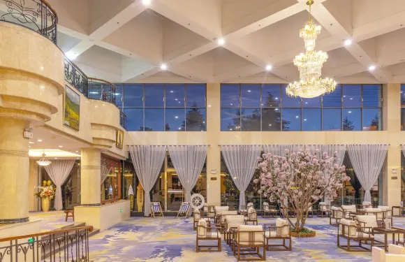 雲南滇池大酒店