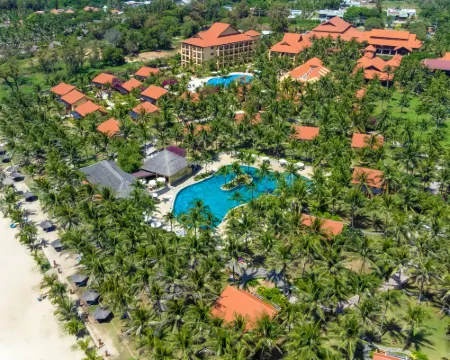 Pandanus Resort โรงแรมในฟานเที้ยต