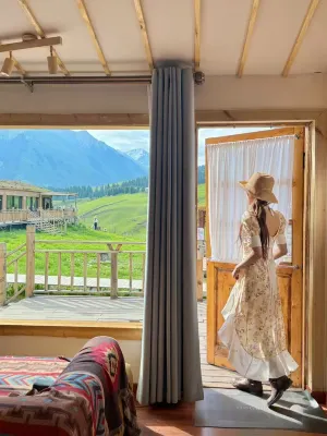 瓊庫什台梵凈山舍民宿 柏雅·柏景灣野奢營地附近的飯店