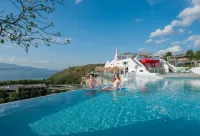 SuQing QingZhou  Cliffside Resort - ติดทะเล