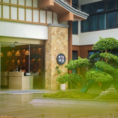 Lujiang Qingxidu B&B (Hefei bathing pool Hot Spring Tourist Resort)