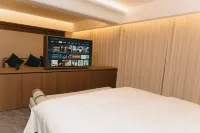 Four Sseasons Hotels Hotels in Qianxi