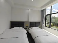 โรงแรมฮวาลี่ซีรุ่ย - 2 ดาว