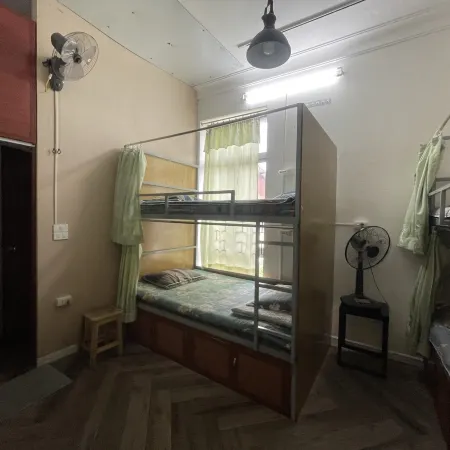 Ba Dinh le reveur Homestay Отели рядом с достопримечательностью «Площадь Бадинь»