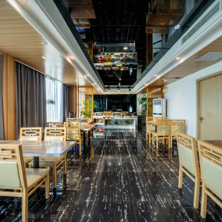 H Hotel