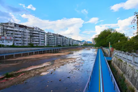 Yunhe Mercure Hotel Отели рядом с достопримечательностью «Changting Beach»