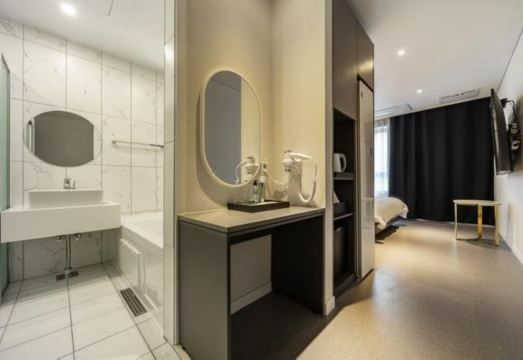 호텔 로비 및 휴식공간